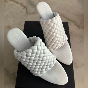 Bottega Veneta White padded sandals 40.5